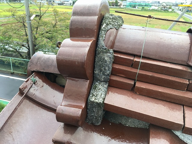 鬼牧漆喰は一部剥離